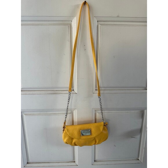 Nine West NWT Archie Yellow Faux Leather Snap Close Partial Chain Crossbody Bag - Picture 3 of 8